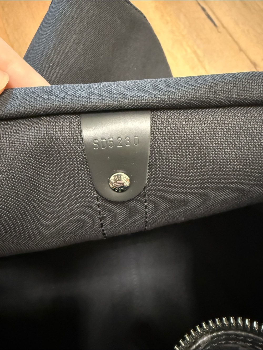 Louis Vuitton Keepall Bandoulière 55 Black Monogram Eclipse Duffel Bag - Picture 7 of 12